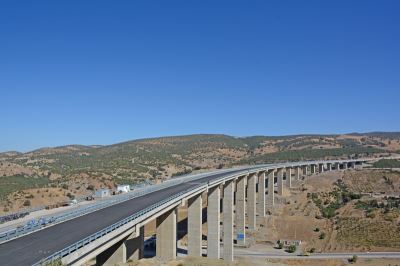 阿爾及利亞東西高速公路